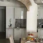 Apartment Il Tenore D'oro Centralissimo *